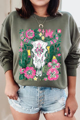 UL180P-E3086 Western Floral Cow Skull Graphic Plus Sweatshirt $25
