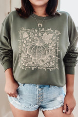 UL180P-E3112 Fall Pumpkin Botanical Graphic Plus Sweatshirt $25