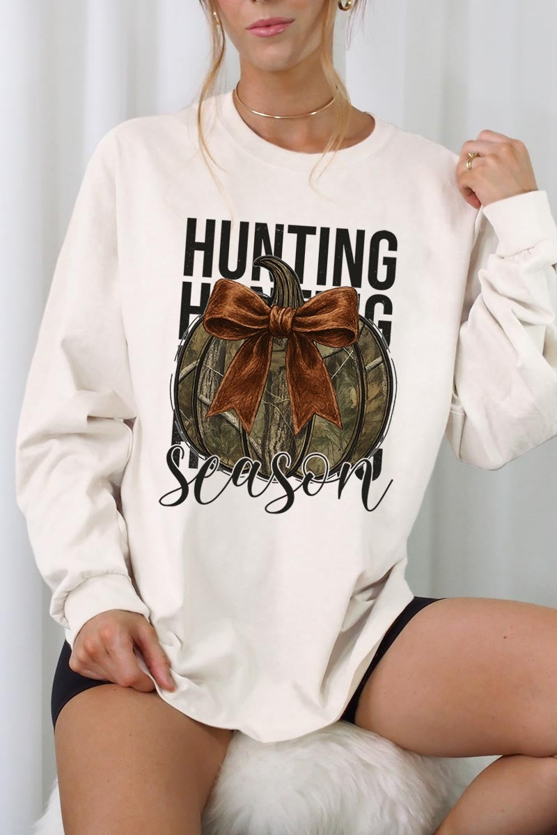 UL240-E3190 Hunting Pumpkin Bow Graphic Long Sleeve Tee $13.75