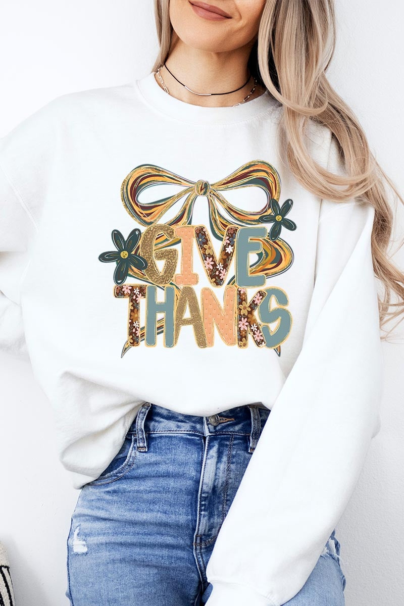 UL180P-E3154 Give Thanks Bow Graphic Plus Sweatshirt $25