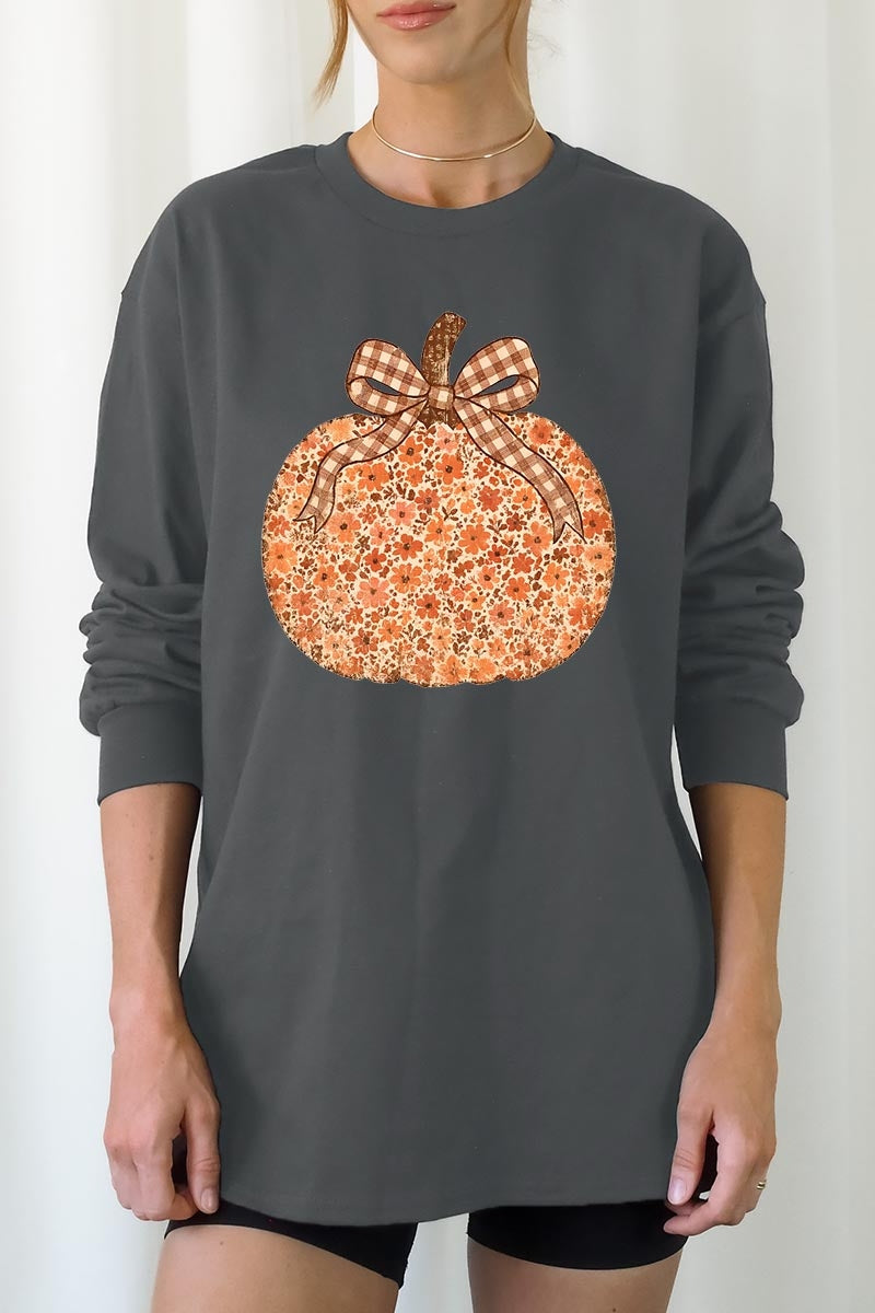 UL240P-E3135 Floral Fall Pumpkin Graphic Plus Long Sleeve Tee $17