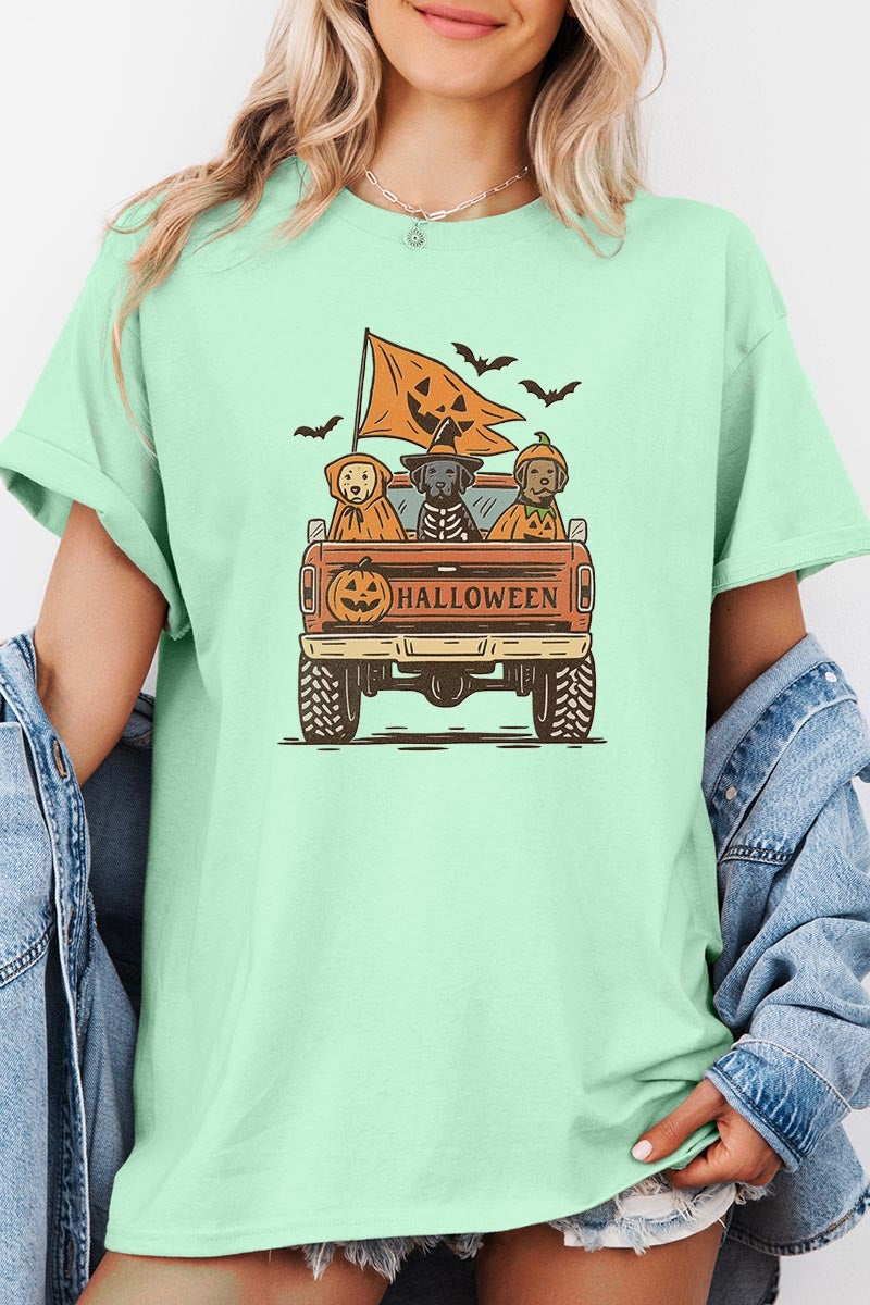 5000-E3150 Halloween Truck Dogs Graphic Heavy Cotton Tee $9
