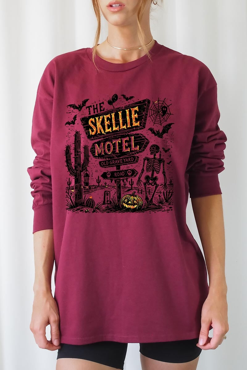 UL240P-E3108 Skellie Motel Halloween Plus Long Sleeve Tee $17