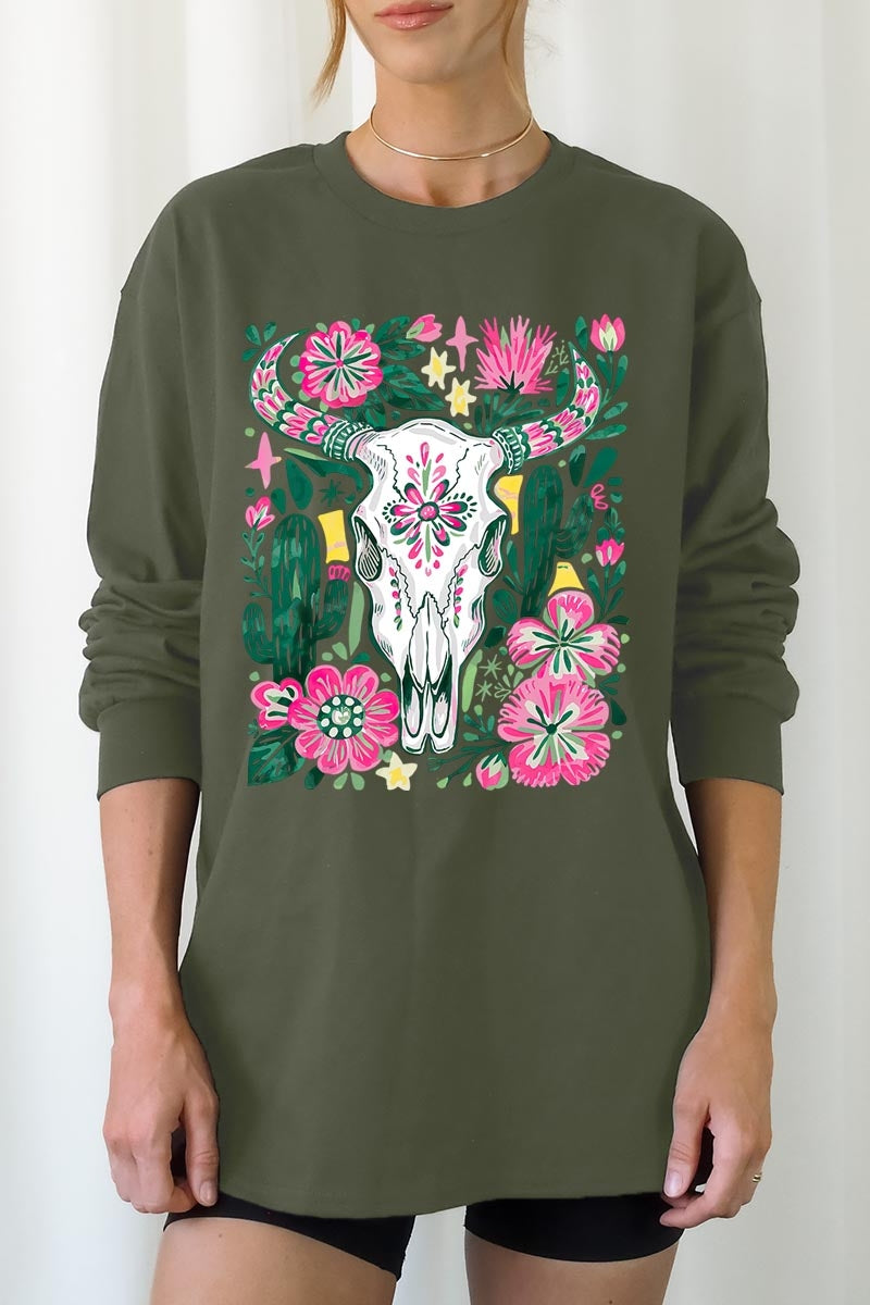 UL240P-E3086 Western Floral Cow Skull Graphic Plus Long Sleeve Tee $17