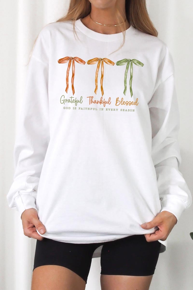 UL240-E3111 Grateful Thankful Blessed Graphic Long Sleeve Tee $13.75