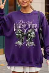 UL180-E3193 Hunters Wives Social Club Graphic Sweatshirt $20
