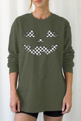 UL240P-E3149 Checker Pumpkin Face Graphic Plus Long Sleeve Tee $17
