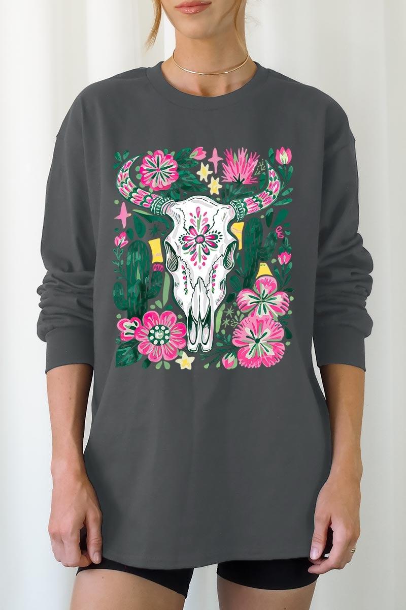 UL240P-E3086 Western Floral Cow Skull Graphic Plus Long Sleeve Tee $17