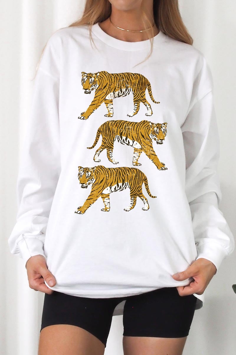 UL240P-E3104 Retro Tigers Graphic Plus Long Sleeve Tee $17