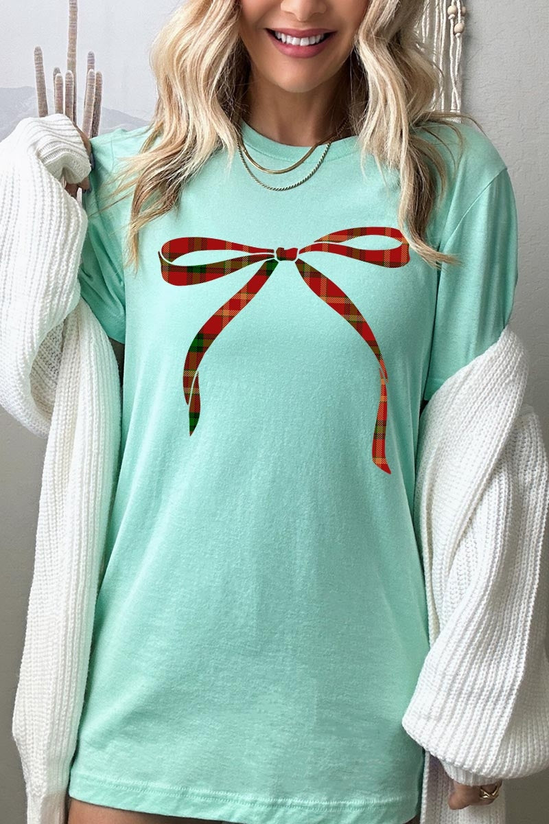 US3001P-E3211 Red Bow Christmas Graphic Plus Tee $16