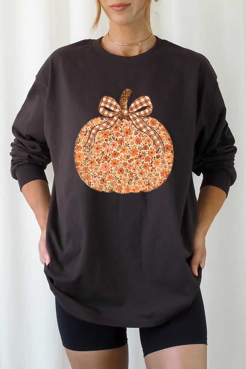 UL240P-E3135 Floral Fall Pumpkin Graphic Plus Long Sleeve Tee $17