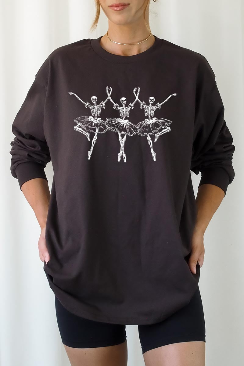 UL240P-E3156 Halloween Ballerina Graphic Plus Long Sleeve Tee $17