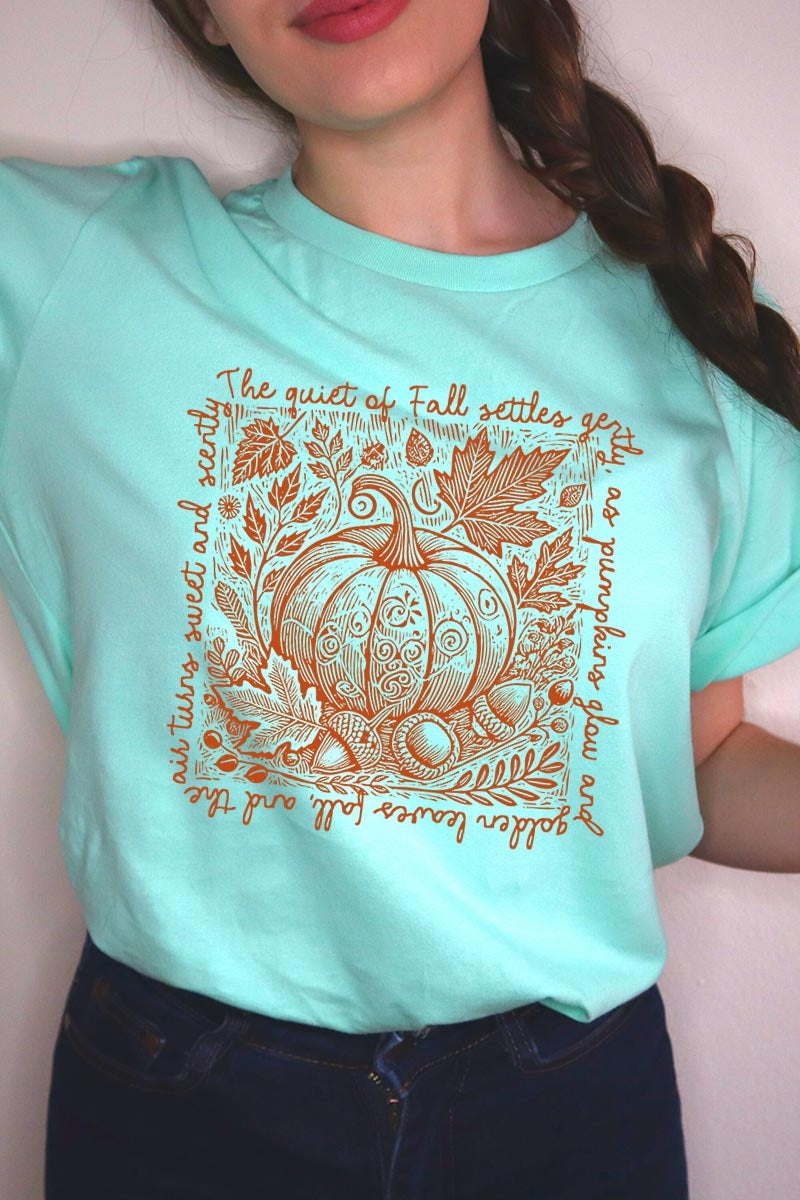 US3001P-E3112 Fall Pumpkin Botanical Graphic Plus Tee $16