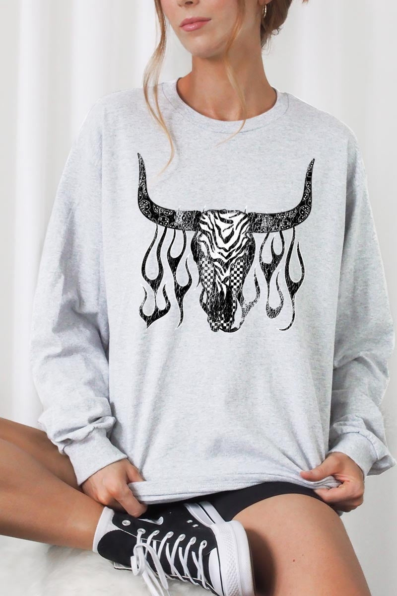 UL240-E3176 Western Bullskull Graphic Long Sleeve Tee $13.75