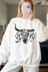 UL180-E3176 Western Bullskull Graphic Sweatshirt $20