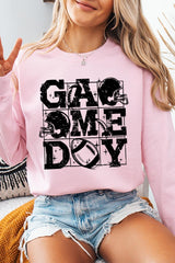 UL180P-E3073 Distressed Game Day Graphic Plus Sweatshirt $25