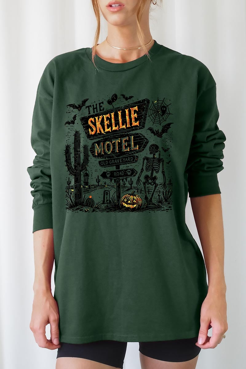 UL240P-E3108 Skellie Motel Halloween Plus Long Sleeve Tee $17