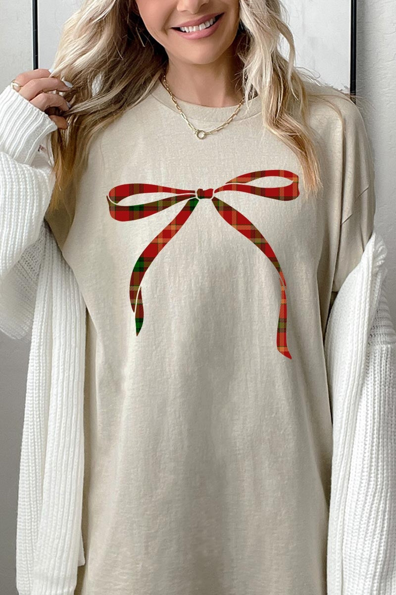 5000P-E3211 Red Bow Christmas Graphic Plus Heavy Cotton Tee $12.75