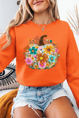 UL180P-E3118 Floral Pumpkin Graphic Plus Sweatshirt $25
