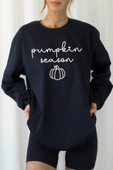 UL240P-E3152 Pumpkin Season Graphic Plus Long Sleeve Tee $17