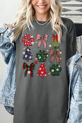 5000P-E3195 Christmas Bow Paw Graphic Plus Heavy Cotton Tee $12.75