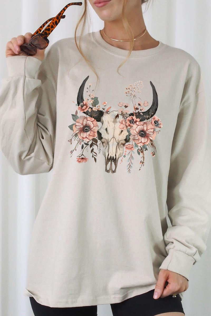 UL240-E3113 Western Skull Floral Graphic Long Sleeve Tee $13.75