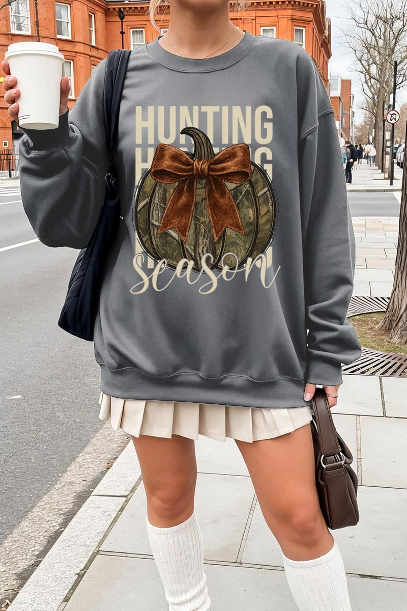 UL180P-E3190 Hunting Pumpkin Bow Graphic Plus Sweatshirt $25