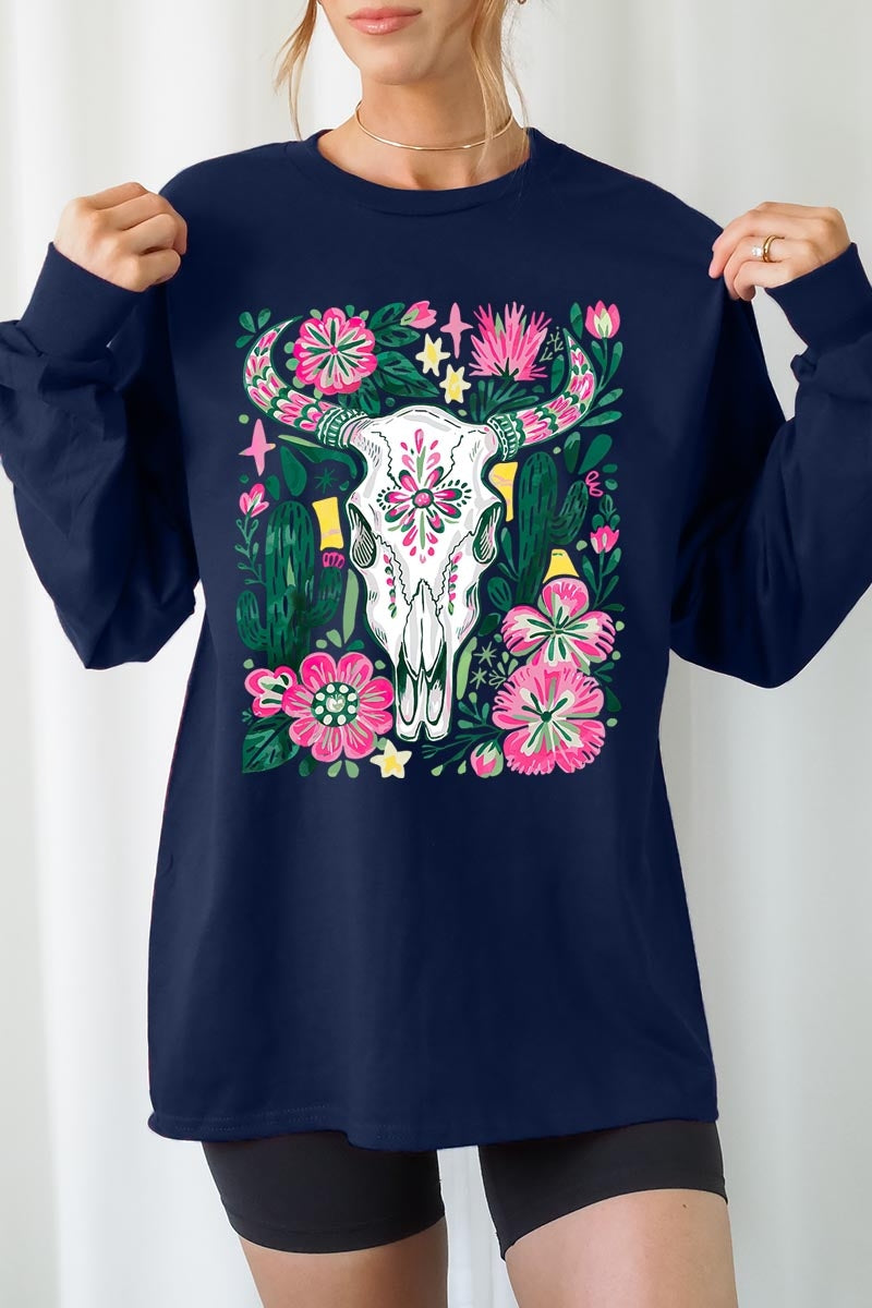UL240P-E3086 Western Floral Cow Skull Graphic Plus Long Sleeve Tee $17